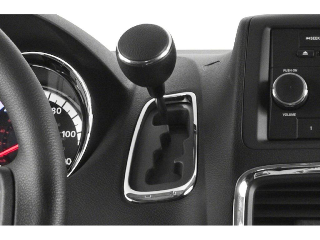 Used 2015 Dodge Grand Caravan American Value Package FWD image 8