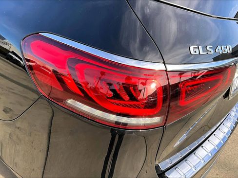 Used 2021 Mercedes-Benz GLS 450 4MATIC image 28