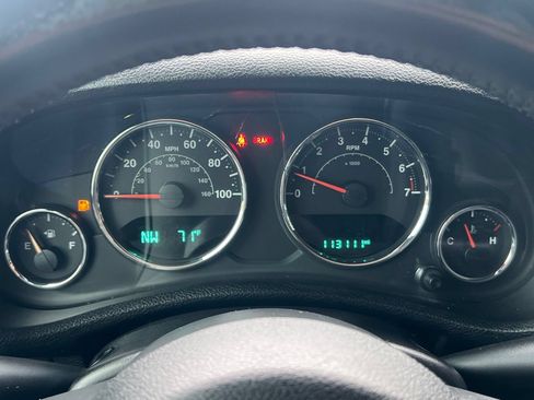 Used 2016 Jeep Wrangler Unlimited Rubicon AWD/4WD image 26