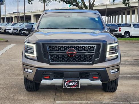 Used 2024 Nissan Titan PRO-4X w/ Pro-4x Convenience Package AWD/4WD image 2