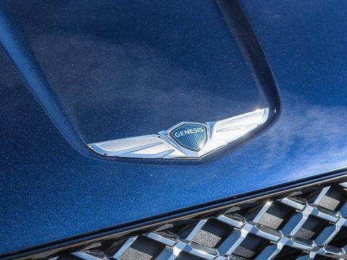 Used 2023 Genesis GV70 3.5T Sport w/ Sport Prestige Package image 11