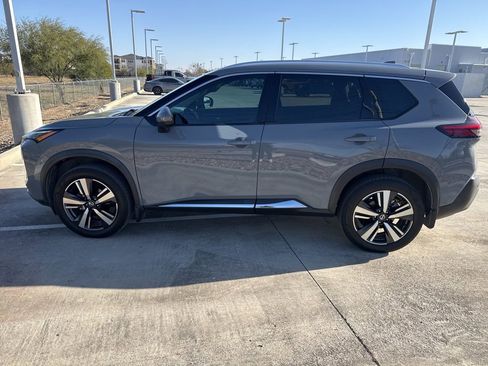 Used 2021 Nissan Rogue SL image 6