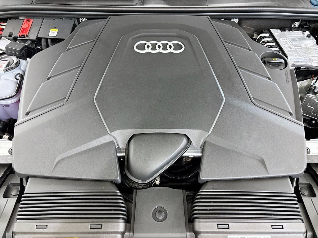 Used 2025 Audi Q7 3.0T Premium Plus AWD/4WD image 23