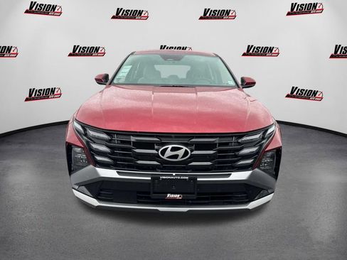 Used 2025 Hyundai Tucson SE AWD/4WD image 2