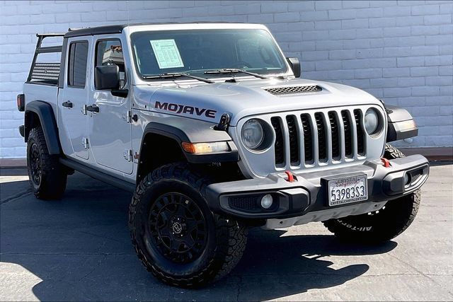 Used 2023 Jeep Gladiator Mojave AWD/4WD image 11