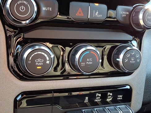 Used 2025 RAM 1500 Tradesman w/ Night Edition image 15