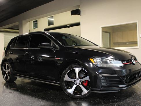 Used 2018 Volkswagen GTI S FWD image 35