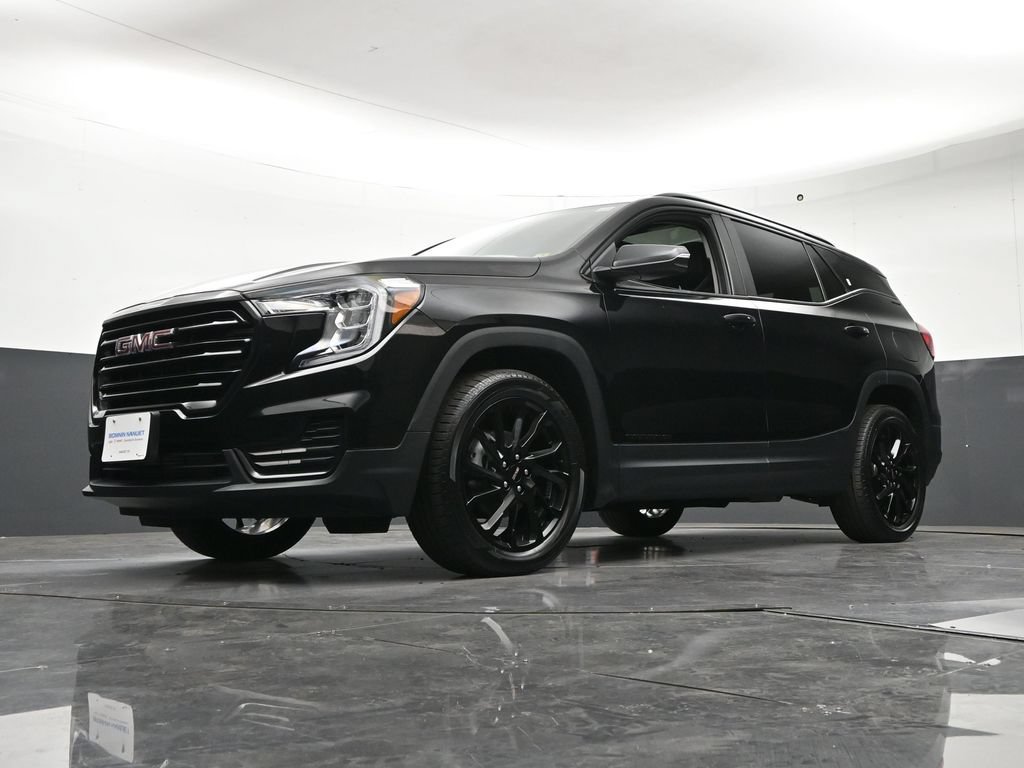 Certified 2023 GMC Terrain SLE w/ Driver Convenience Package AWD/4WD image 24