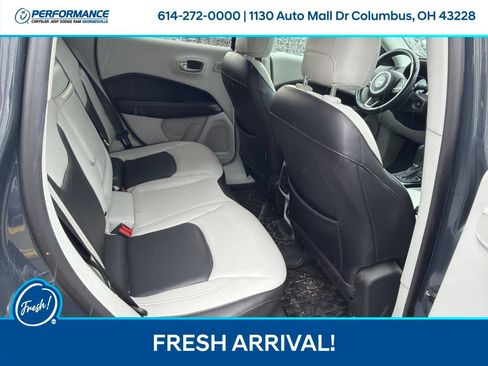 Used 2018 Jeep Compass Limited w/ Navigation Group AWD/4WD image 15