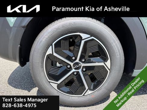 New 2026 Kia Niro EX FWD image 30