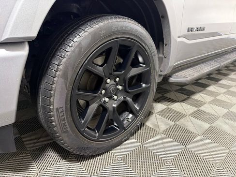 Used 2022 RAM 1500 Laramie AWD/4WD image 25
