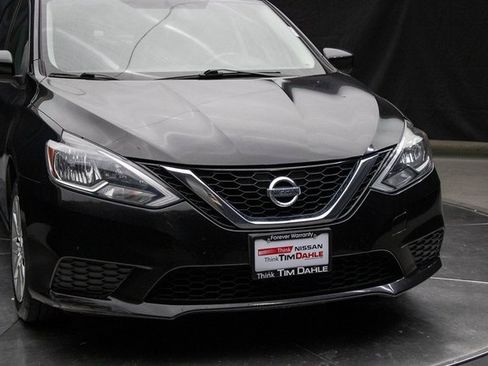 Used 2017 Nissan Sentra S image 3