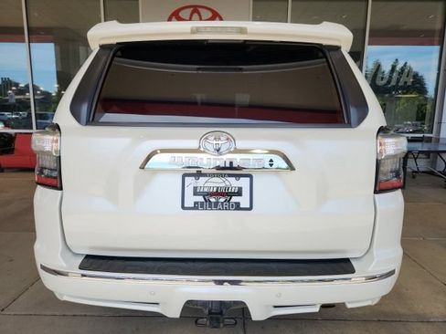 Used 2016 Toyota 4Runner Limited AWD/4WD image 11