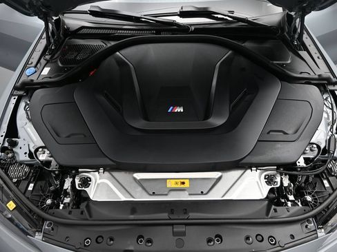 Used 2023 BMW i4 M50 w/ Premium Package AWD/4WD image 8