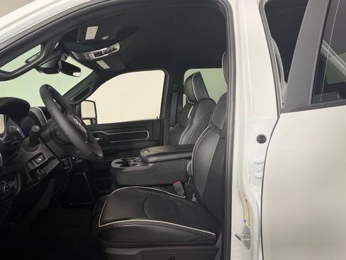 Used 2026 RAM 2500 Laramie image 25