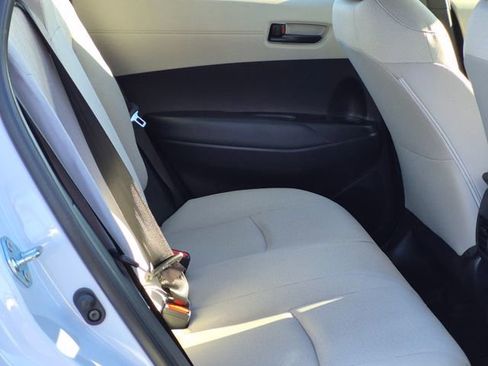 Used 2026 Toyota Corolla Cross L image 17