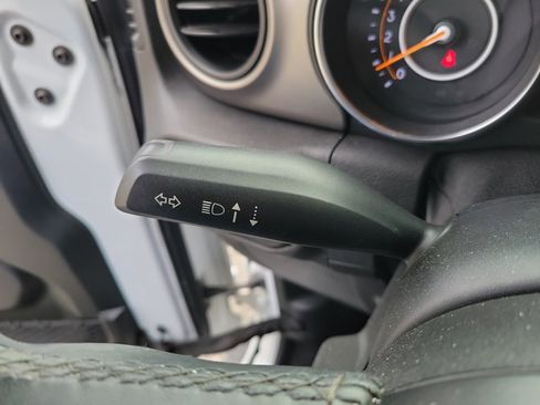 Used 2019 Jeep Wrangler Sport image 20