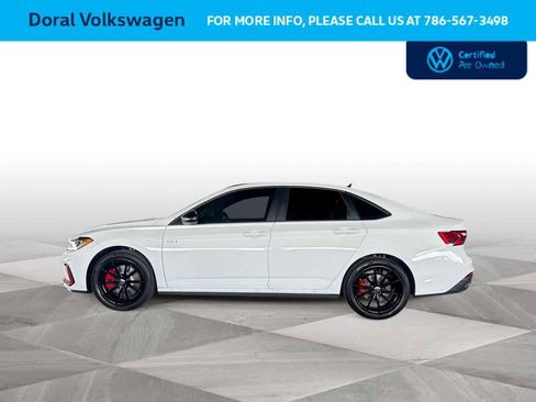 Used 2026 Volkswagen Jetta GLI Autobahn FWD image 5