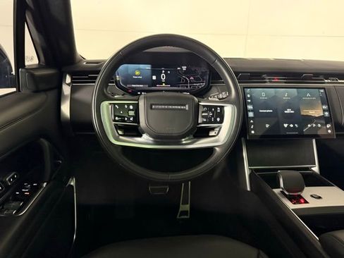 Used 2025 Land Rover Range Rover Long Wheelbase SE image 28