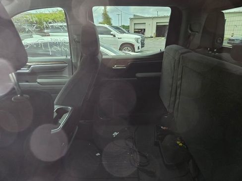 Used 2024 Chevrolet Silverado 1500 LT image 10