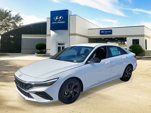 New 2026 Hyundai Elantra Sport image 2