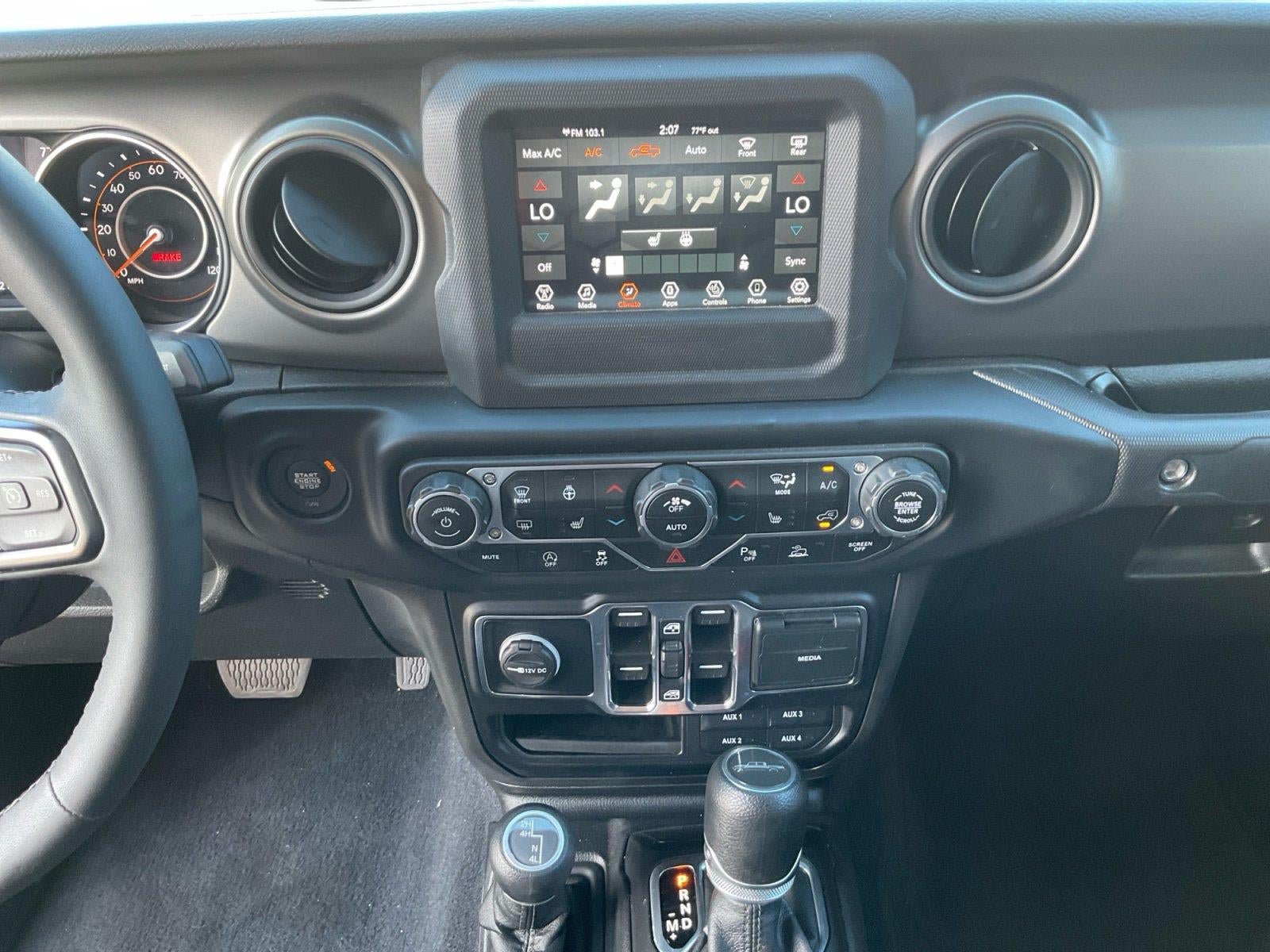 Used 2023 Jeep Gladiator Sport AWD/4WD image 11