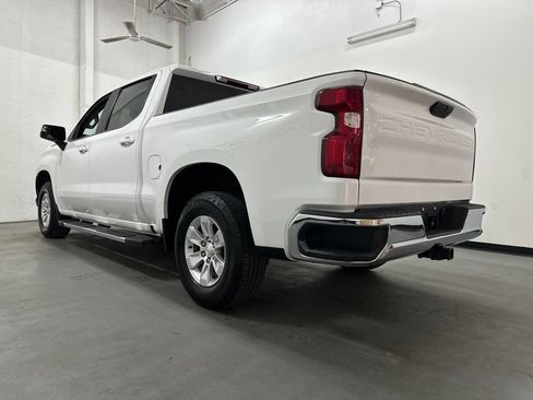Used 2022 Chevrolet Silverado 1500 LT w/ Bed Protection Package AWD/4WD image 16