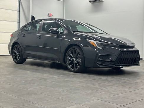 Used 2024 Toyota Corolla SE w/ SE Premium Package FWD image 1