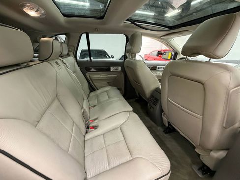 Used 2010 Lincoln MKX 2WD image 19