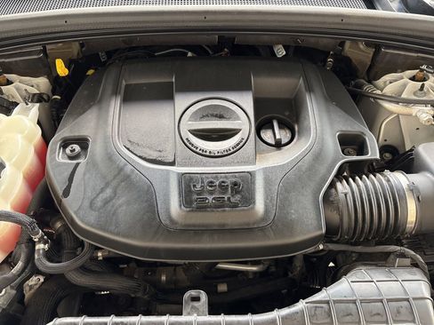 Used 2023 Jeep Grand Cherokee L Overland AWD/4WD image 35