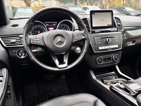 Used 2019 Mercedes-Benz GLS 450 4MATIC image 2