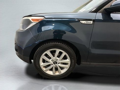 Used 2018 Kia Soul + image 22