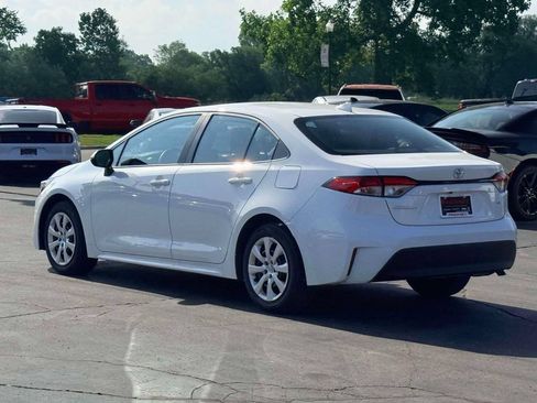 Used 2026 Toyota Corolla LE FWD image 8