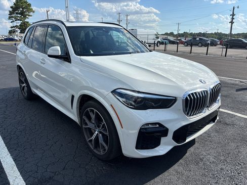 Used 2021 BMW X5 xDrive45e w/ M Sport Package AWD/4WD image 2
