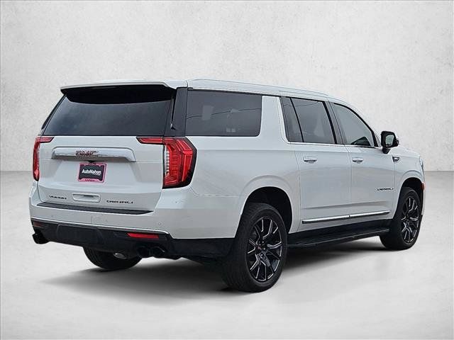 Used 2023 GMC Yukon XL Denali AWD/4WD image 5