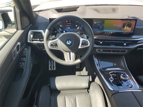 Used 2025 BMW X5 M60i image 14