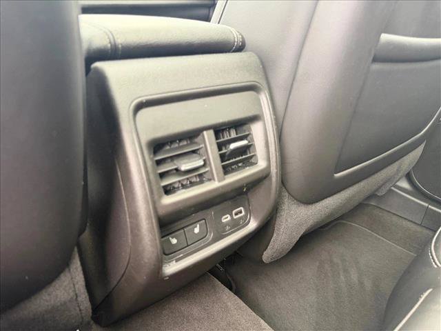 Used 2024 Cadillac XT4 Premium Luxury FWD image 19