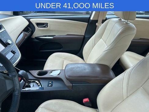 Used 2013 Toyota Avalon XLE FWD image 10