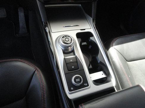 Used 2023 Ford Explorer ST-Line AWD/4WD image 17
