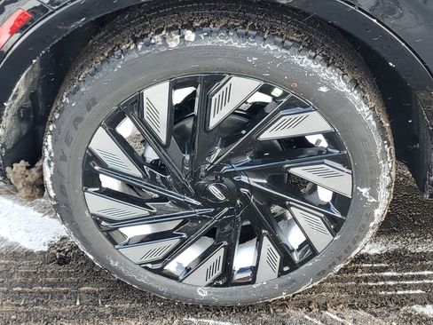 New 2026 Lincoln Nautilus Reserve w/ Jet Appearance Package image 5