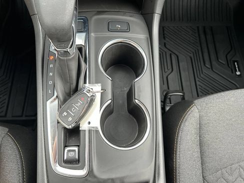Used 2024 Chevrolet Equinox LT AWD/4WD image 17