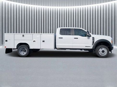 New 2026 Ford F450 XL w/ XL Chrome Package image 2