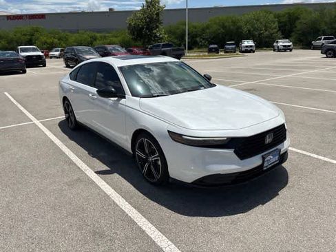 Used 2026 Honda Accord Sport image 7