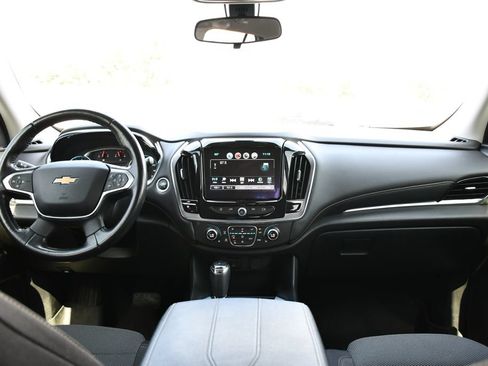 Used 2018 Chevrolet Traverse LT AWD/4WD image 23