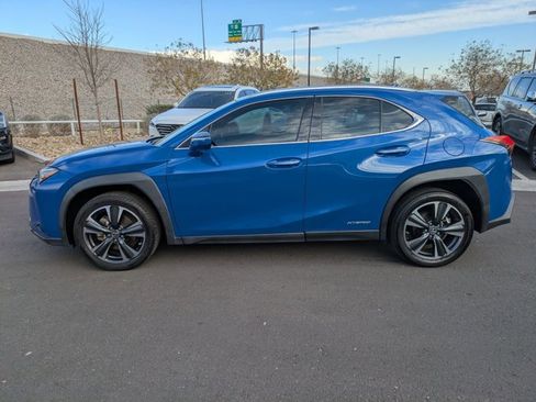 Used 2022 Lexus UX 250h image 9