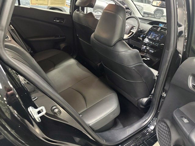 Used 2016 Toyota Prius Four Touring FWD image 17