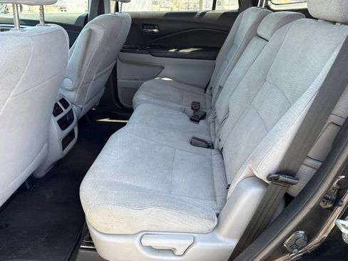 Used 2018 Honda Pilot LX image 29