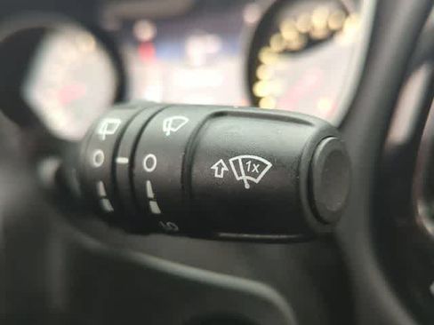 Certified 2018 Jeep Compass Limited w/ Navigation Group AWD/4WD image 8