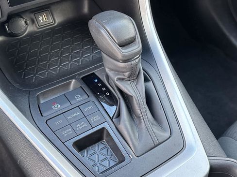 Used 2024 Toyota RAV4 XLE image 29