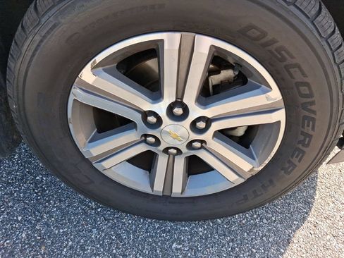Used 2016 Chevrolet Traverse LT FWD image 18